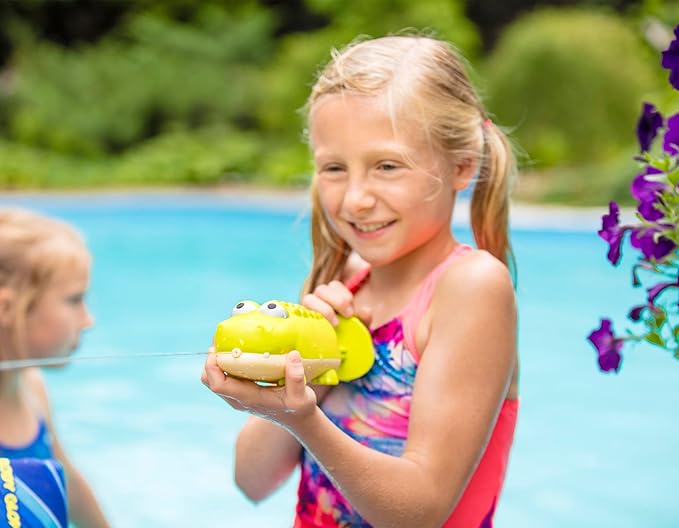 B. toys – Splishin’ Splash Animal Water Squirts Duo Pack – Fun Summer Bath Toys for Kids, Outdoor Water Play for Toddlers 18+ Months