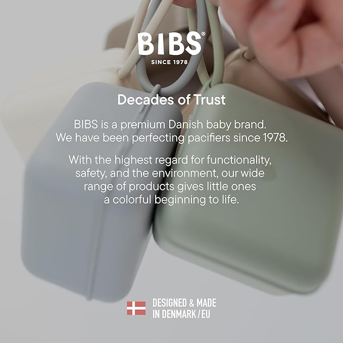 BIBS Pacifier Box with Loop for Storing & Carrying Soothers | 100% BPA Free Material | Designed & Made in Denmark | Hunter Green
