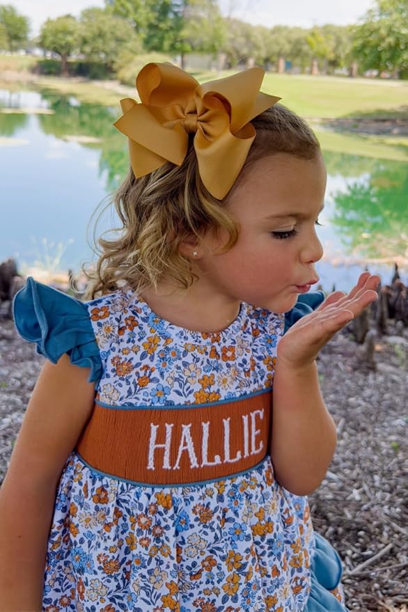 Wee Ones Girls' Classic Grosgrain Hair Bows with Plain Wrap Center, No-Slip Hair Clip, Handmade, Old Gold, Mini King