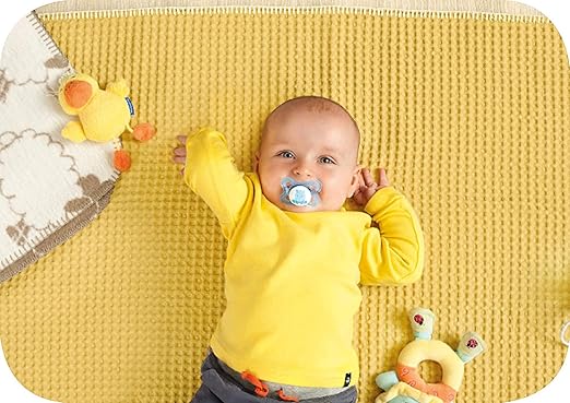 MAM Original Night Pacifiers 0-6 Months, Best for Breastfed Babies, Glow in The Dark, Unisex, Value Pack, 6 Count