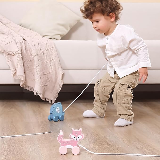 New Classic Toys Pull-Along Polar Bear Toy White Animal 18M+