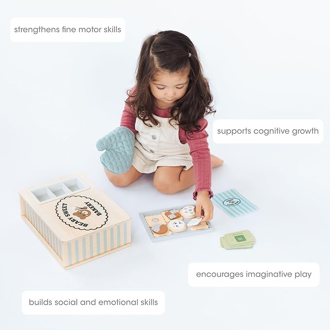 Pearhead Wooden Bakery Montessori Pretend Play Toy Set, 25-Piece Play Food Toy Oven and Cookie Baking Set Developmental Learning Toys, Kitchen Playset for Toddlers Girls and Boys Ages 3+ Years