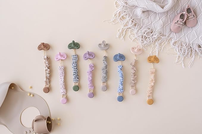 Muslin Cotton - Metal-Free Pacifier Clips, Lightweight and Secure Pacifier Holder for Babies (Cloud Rêve) - Mila & Lulu