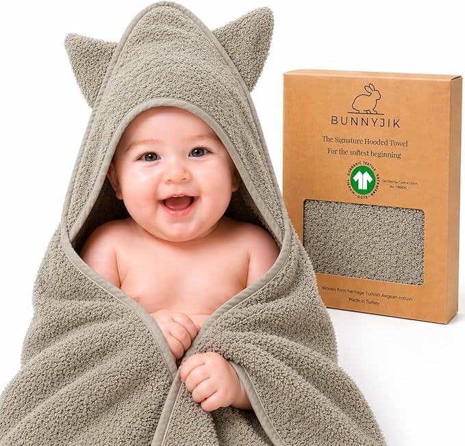 Organic Hooded Towels - Certified Organic Cotton, Long Stable Luxurious Turkish Organic Cotton, Plush Towels for Newborn (Baby Dino, 30×30” — Petite Newborn Fit (0–12 Months))