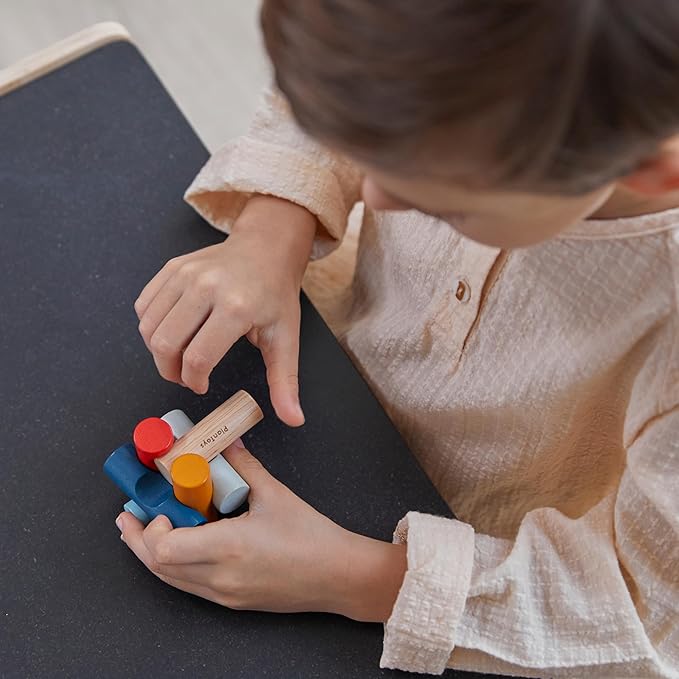 PlanToys® Wooden Log Puzzle for Kids | Montessori Brain Teaser Toy with 6 Interlocking Pieces | STEM Puzzle Game for Toddlers | Travel Game for Fine Motor Skills, Focus & Logical Thinking