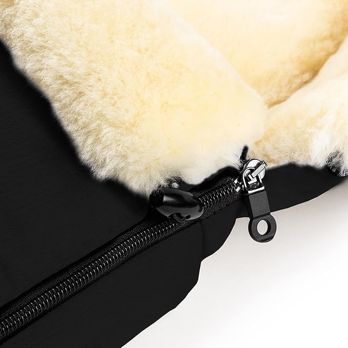 Werner Christ Baby Sheepskin footmuff Oslo Luxe for carrycot - Winter footmuff Made of Medical Fur (from 0 to 6 Months) for carrycot, Infant Carrier, Stroller