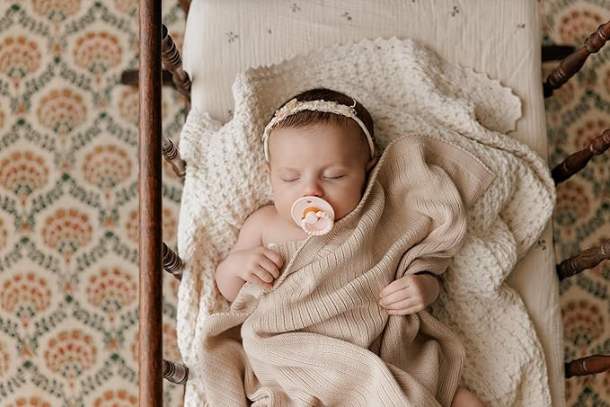 Luladream Pacifier - Natural Rubber Nipple - Soft Teething Handle - for Infants Baby's and Toddlers, 0-18 Months (Camel + Cream)