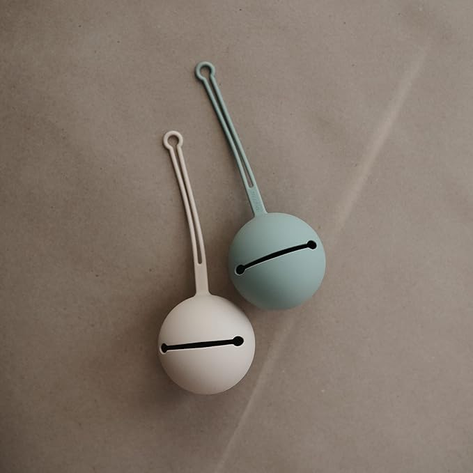 mushie Silicone Pacifier Holder Case (Dried Thyme)