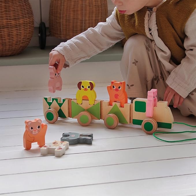 DJECO Farm Animals Wooden Train - Trainimo Farm - Safe for Kids Toys, Cute Toddler Vehicle, Stackable Animals for Imagination, Active Play, Motor Skills - Perfect for Boys & Girls Ages 18+ Months