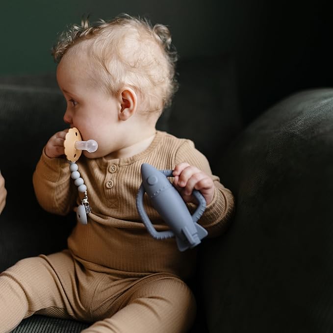 FRIGG Daisy SilkySoft Silicone Baby Pacifier | Made in Denmark | BPA-Free (Baked Clay/Cream, 6-18 Months)