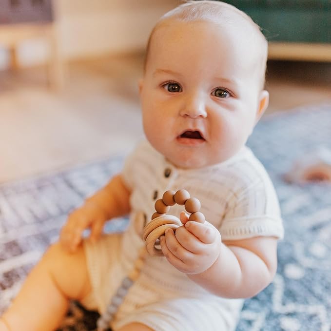 Babeehive Goods Teething Ring | Soothing Comfort for Your Little One | Safe and Effective Relief | Highly Sffective Teething Aid, Perfect for Soothing Sore Gums and Providing Comfort (Apricot)