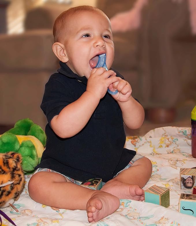 Brilliant Oral Care Baby’s First Toothbrush, Smooth Silicone Bristles Gently Clean Tender Teeth and Gums, with Storage Case, for Ages 4+ Months, Clear, 1 Pack