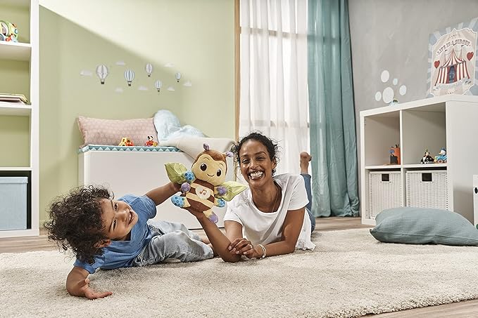 VTech Busy Musical Bee | Interactive & Sensory Cuddly Toy with Lights & Music | Suitable for Ages 3-24 Months | English Version