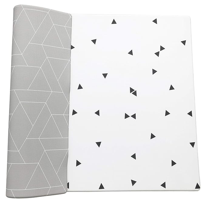 Little Bot Baby Play Mat (Ofie mat, zen line + triangle)