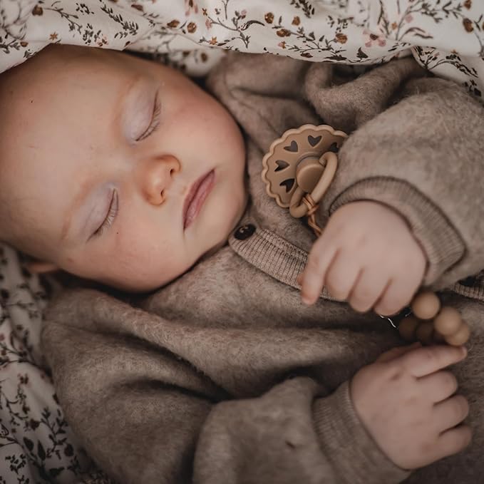 FRIGG Andersen Fairytale Natural Rubber Baby Pacifier | Made in Denmark | BPA-Free (Twilight Mauve/Primrose, 6-18 Months)
