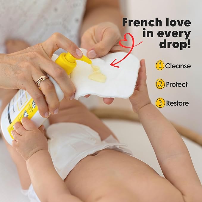 La Petite Creme French Premium Diapering Lotion - Diaper Cream Alternative to Baby Wipes - Gentle Moisturizer & Skin Cleanser with USDA Certified Organic Ingredients - Baby Essentials (20 oz)