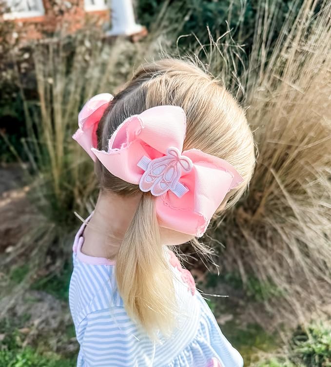 Wee Ones Girls' Classic Grosgrain Moonstitch Edge Hair Bow, No-Slip Hair Clip, Handmade, Light Pink, Medium