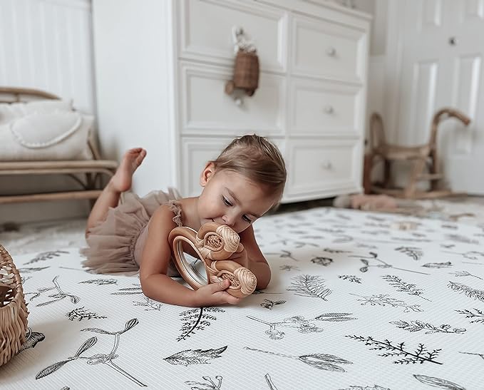 Ofie mat by Little Bot, Baby Play mat (Plants + Eze)