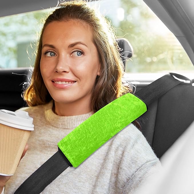 ODAWA Lawn Green Car Seat Belt Pads, 2 Pack Seat Belt Cushion Shoulder Strap Protector to Release Stress to Your Neck and Shoulder for Safety Driving 6.5 x 6.5 in