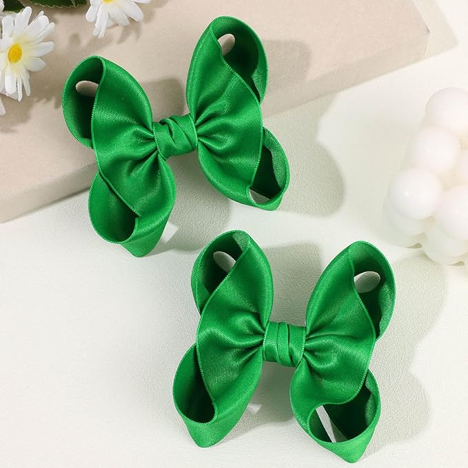OAOLEER 2PCS 3.5inch Hair Bows for Girls，Green Stain Ribbon Hair Bows Alligator Clips Hair Accessories for Back To School Teen Toddler Girls Kids (Green)