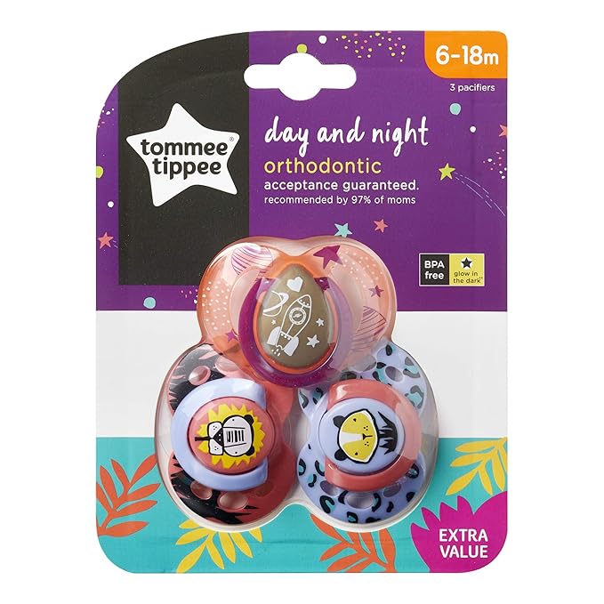 Tommee Tippee Day and Night Pacifier, 6-18 Months, Symmetrical Baglet, BPA-Free Binkies, Colors and Designs May Vary, Pack of 3
