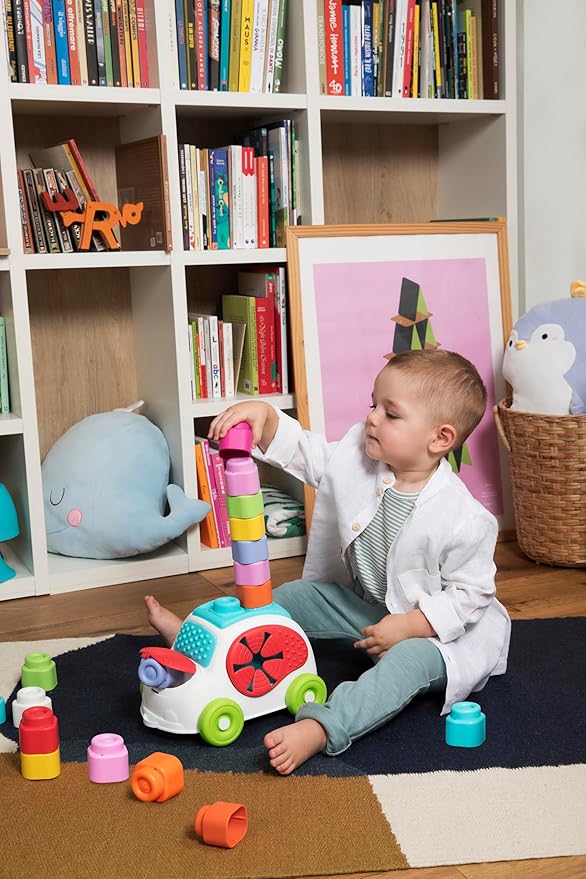 Clementoni- Soft Clemmy Sensory Car: Fun & Developmental Play for Babies & Toddlers, Stimulating Textures, Shapes & Stacking Blocks - Multicolored (6+ Months)