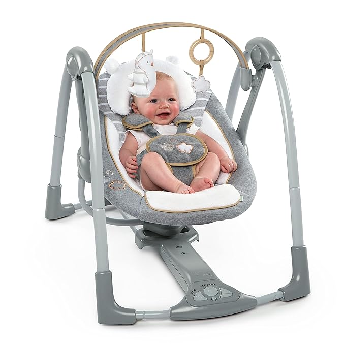 Ingenuity Swing 'n Go Deluxe 5-Speed Baby Swing with Cushioned Harness - Foldable, Portable, 2 Plush Toys & Sounds, 0-9 Months 6-20 lbs (Bella Teddy)