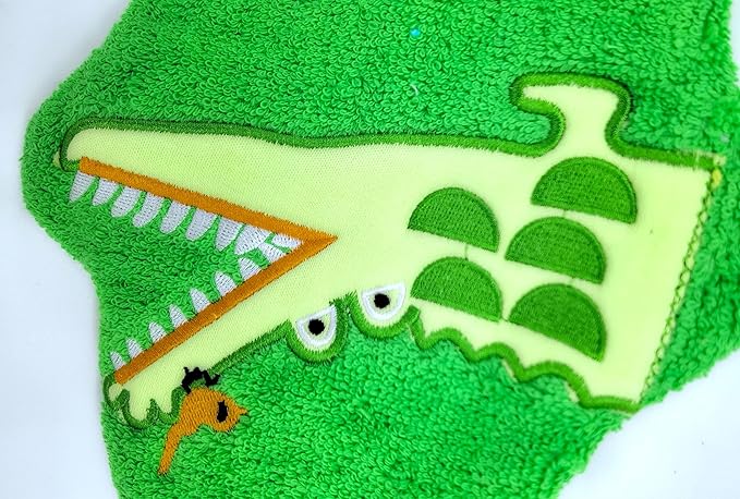 JN&LULU Baby Organics Bath Mitt Toddlers Bath Cotton and Soft Scrub Bathing Loofah Baby Shower Gifts (Crocodile)
