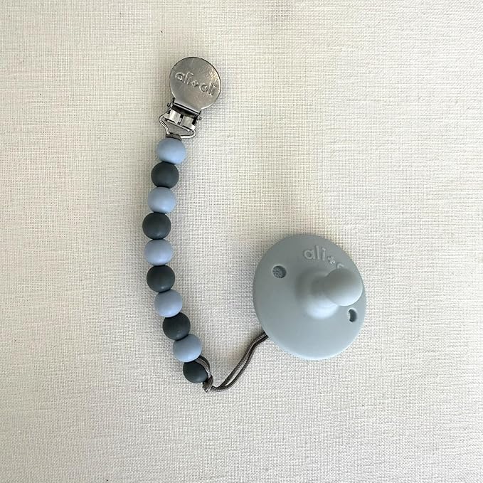 Ali+Oli Silicone Pacifier Clip for Baby (Thin Iron) 100% Food-Grade BPA Free Newborn Pacifier Holder Infant Binky Clip for Baby Boy or Girl