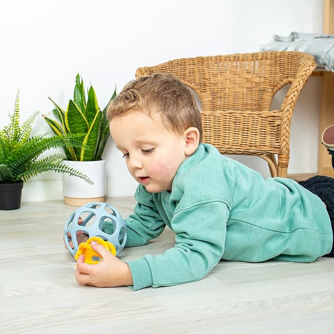 Bigjigs Toys Activity Balls - 2 Piece Silicone Teethers for Babies, Baby Sensory Toys, Montessori Toys for Babies, Sustainably Made Baby Gift