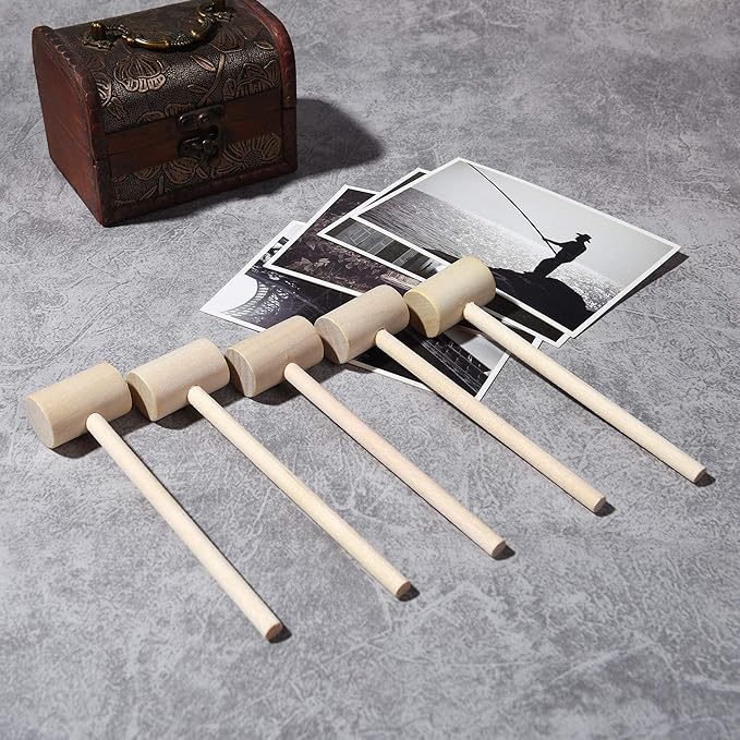 18 Pcs Mini Wooden Hammers Toy for Kids, Natural Wood Breakable Heart Hammers for Chocolate